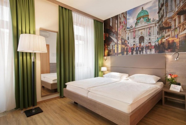 Hotel Lucia image 26