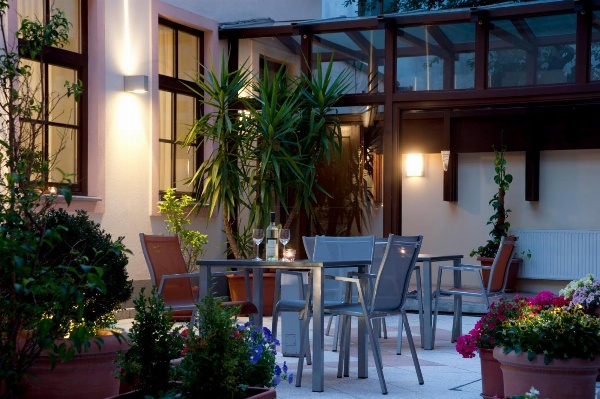 Hotel Lucia image 5