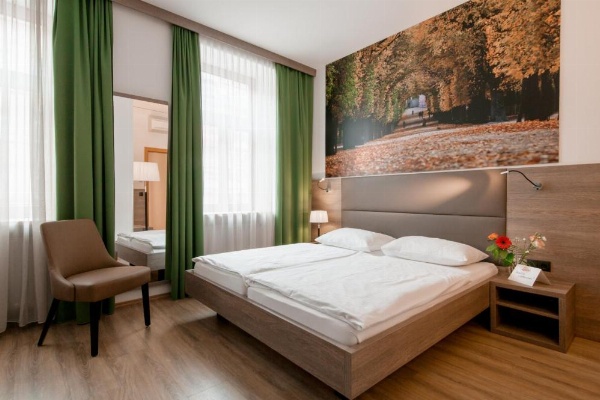 Hotel Lucia image 7